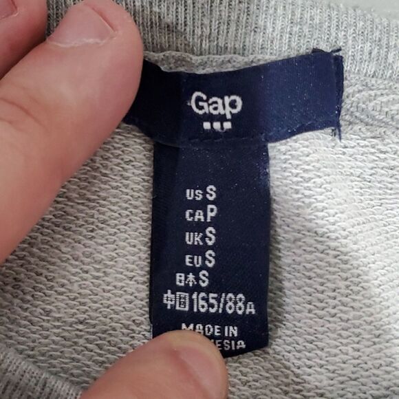 𝅺GAP small grey crewneck sweater - Picture 6 of 7